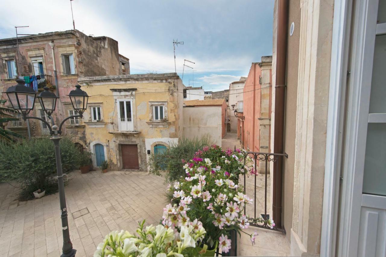 Le Tre Muse Villa Syracuse Bagian luar foto