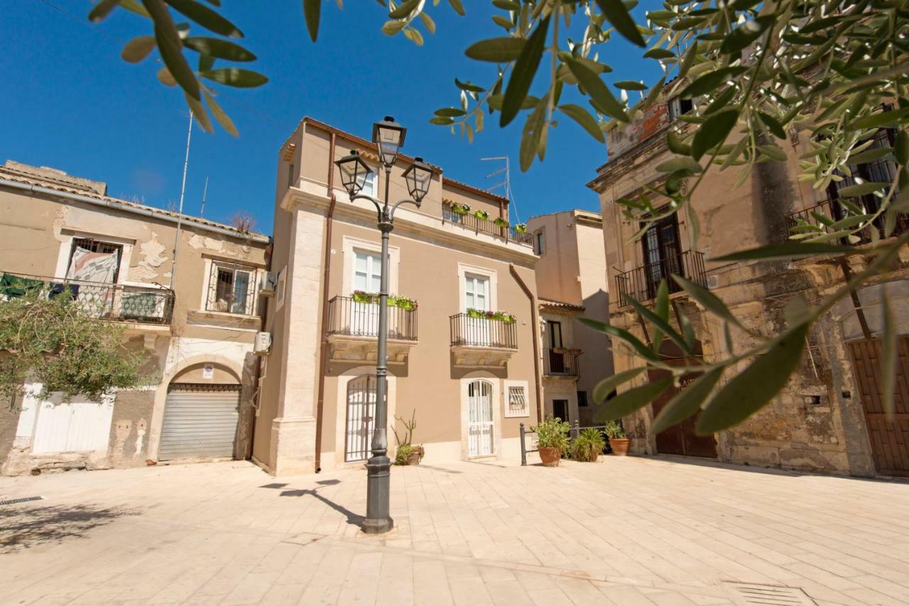 Le Tre Muse Villa Syracuse Bagian luar foto