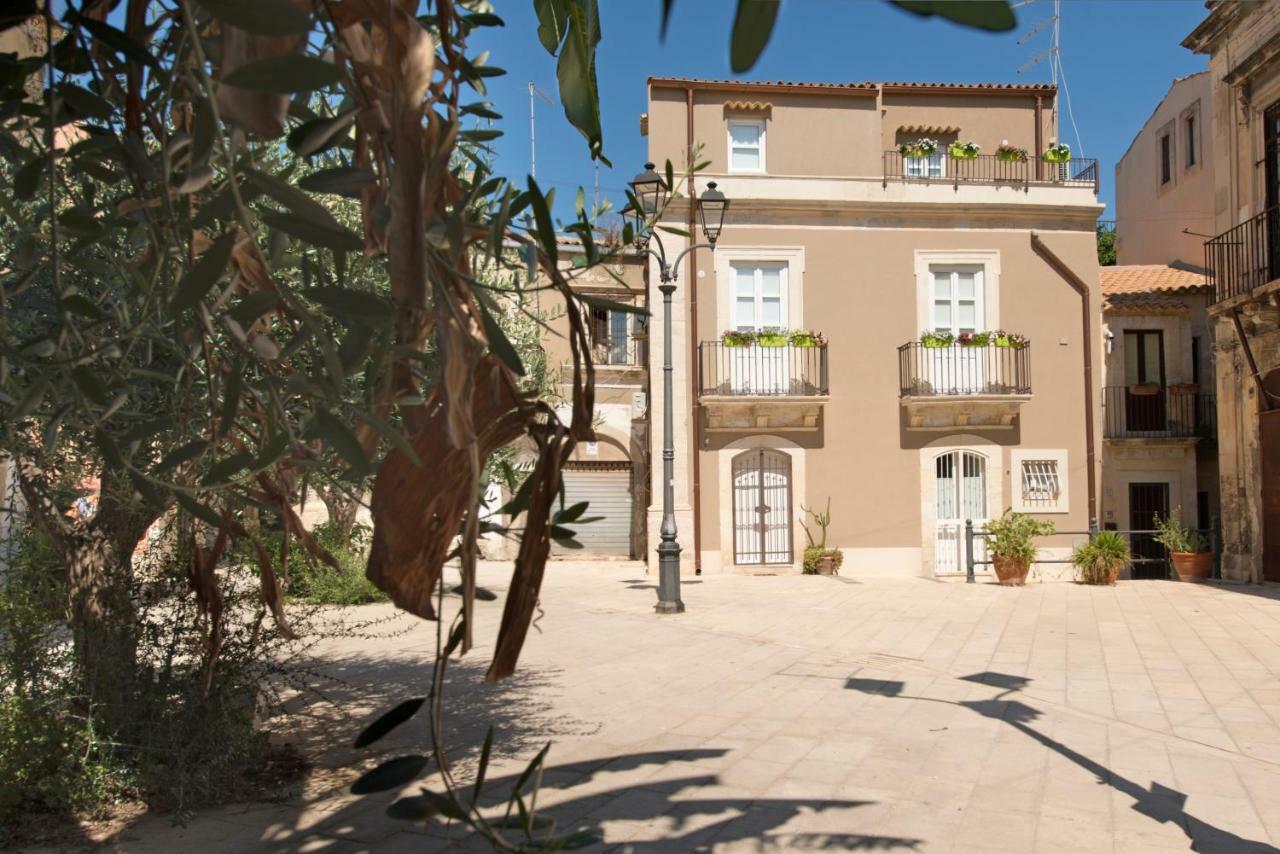 Le Tre Muse Villa Syracuse Bagian luar foto