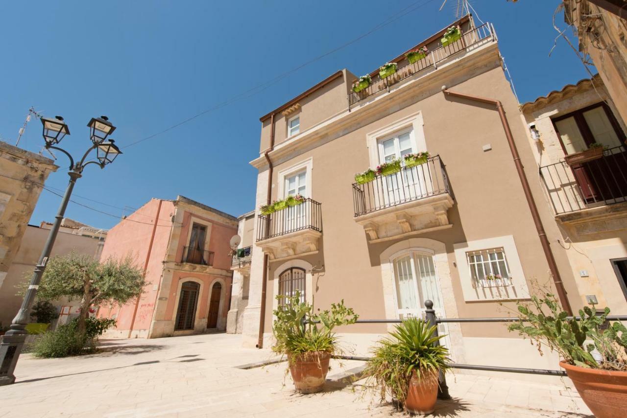 Le Tre Muse Villa Syracuse Bagian luar foto
